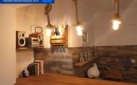 Comfy Apartment Next To The Sea